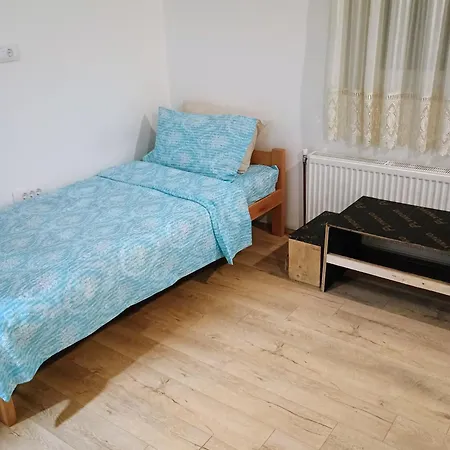 Sobe Sa Zasebnim Kupatilom - Prenociste Zajazd